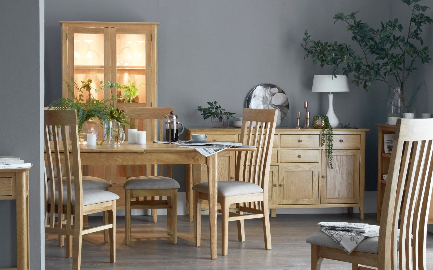 chiltern dining table